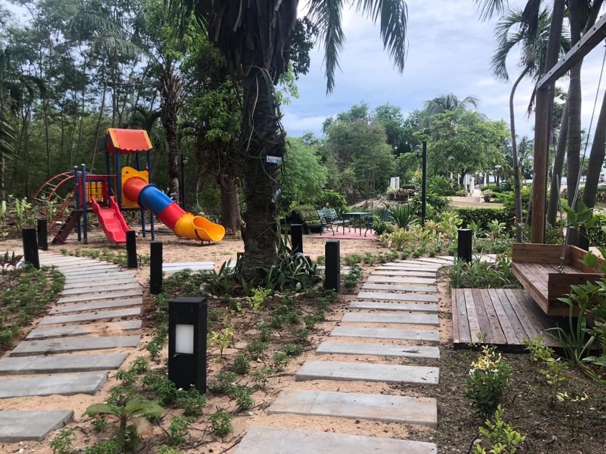 Sunshine Beach Condotel By Lux Praia de Jomtien Exterior foto